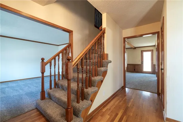 $425,000 | 12201 Carter Street, Overland Park, KS 66213