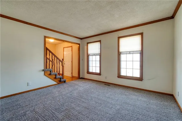 $425,000 | 12201 Carter Street, Overland Park, KS 66213