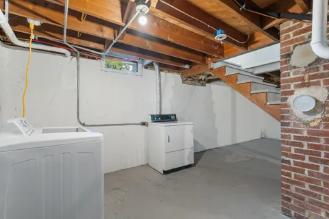 $259,900 | 939 Sherry Street, Neenah, WI 54956