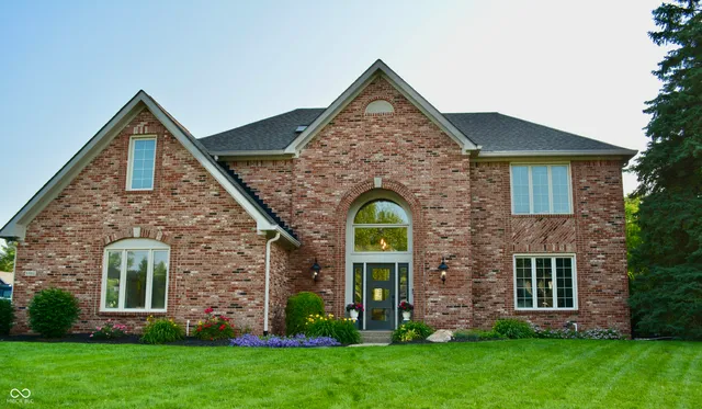 $724,999 | 6862 Riverside Way, Fishers, IN 46038