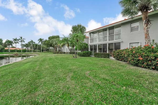 $314,000 | 7023 Summer Tree Drive, Unit 202, Boynton Beach, FL 33437