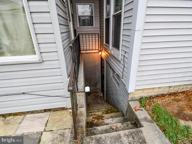a view of a house with a garage
