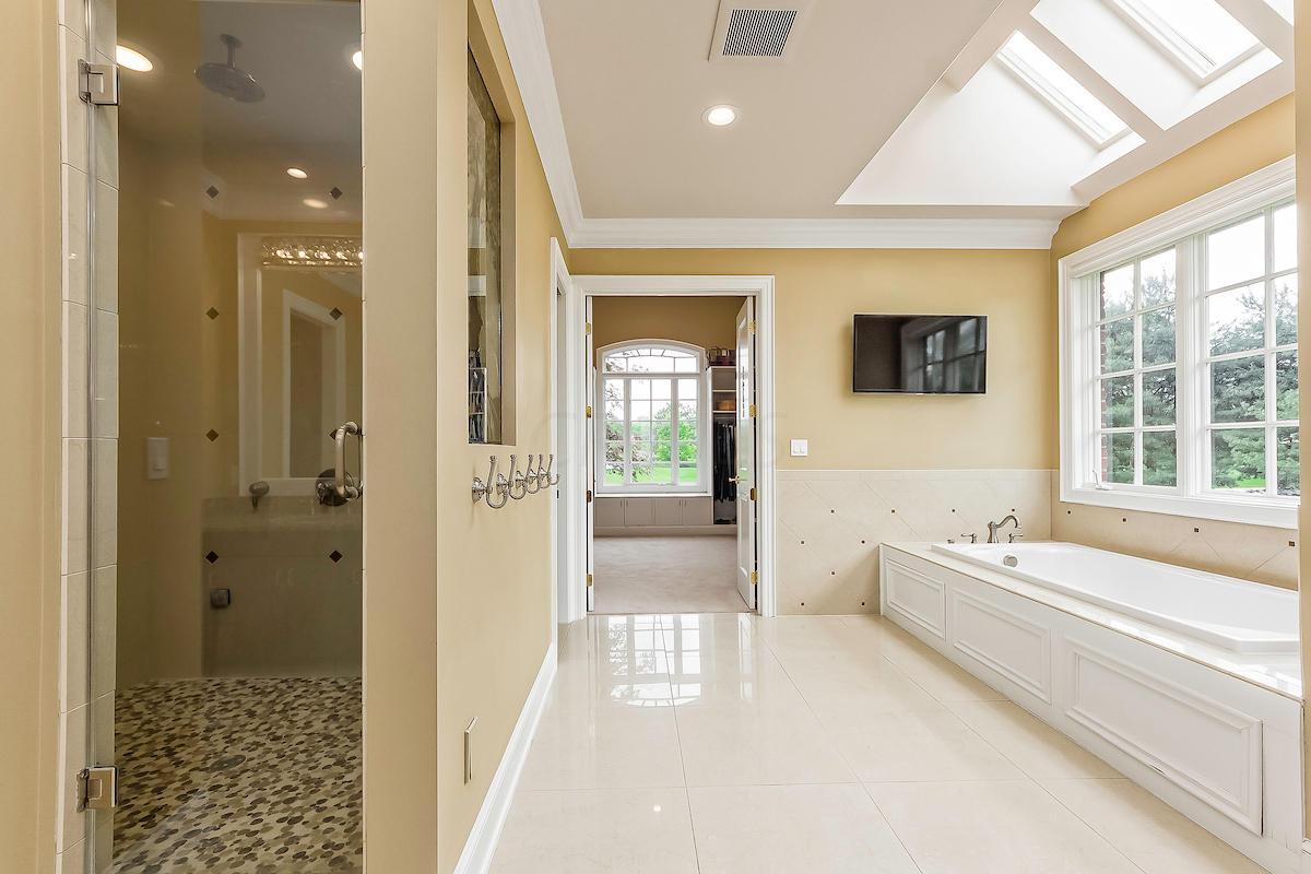 2389 Colts Neck Road Blacklick, OH 43004 - Photo 17 of 92 Gallery Image 17
