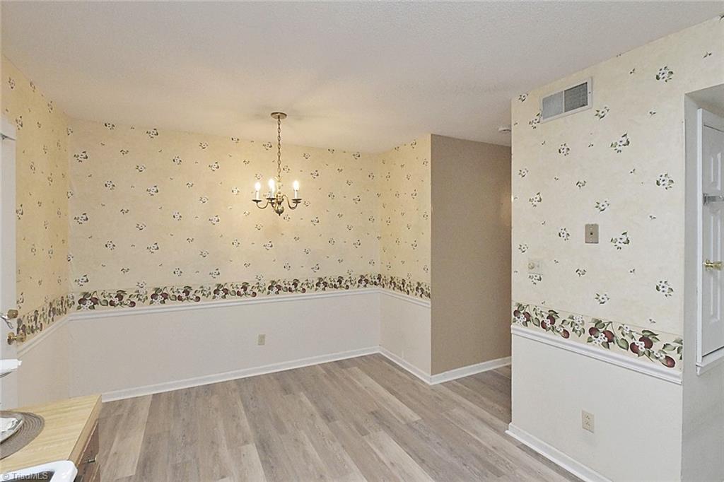 908 South Ridge Court, Unit 128 Winston-Salem, NC 27107 - Photo 14 of 24 Breakfast Room