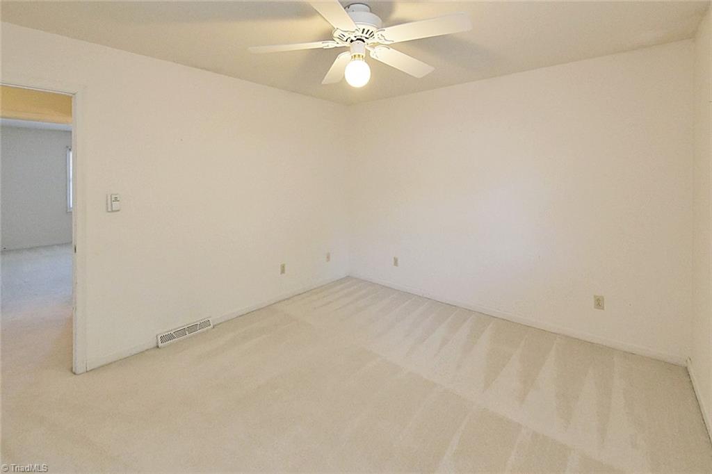 908 South Ridge Court, Unit 128 Winston-Salem, NC 27107 - Photo 23 of 24 Upper Level 2nd Bedroom- VIRTUAL STAGING