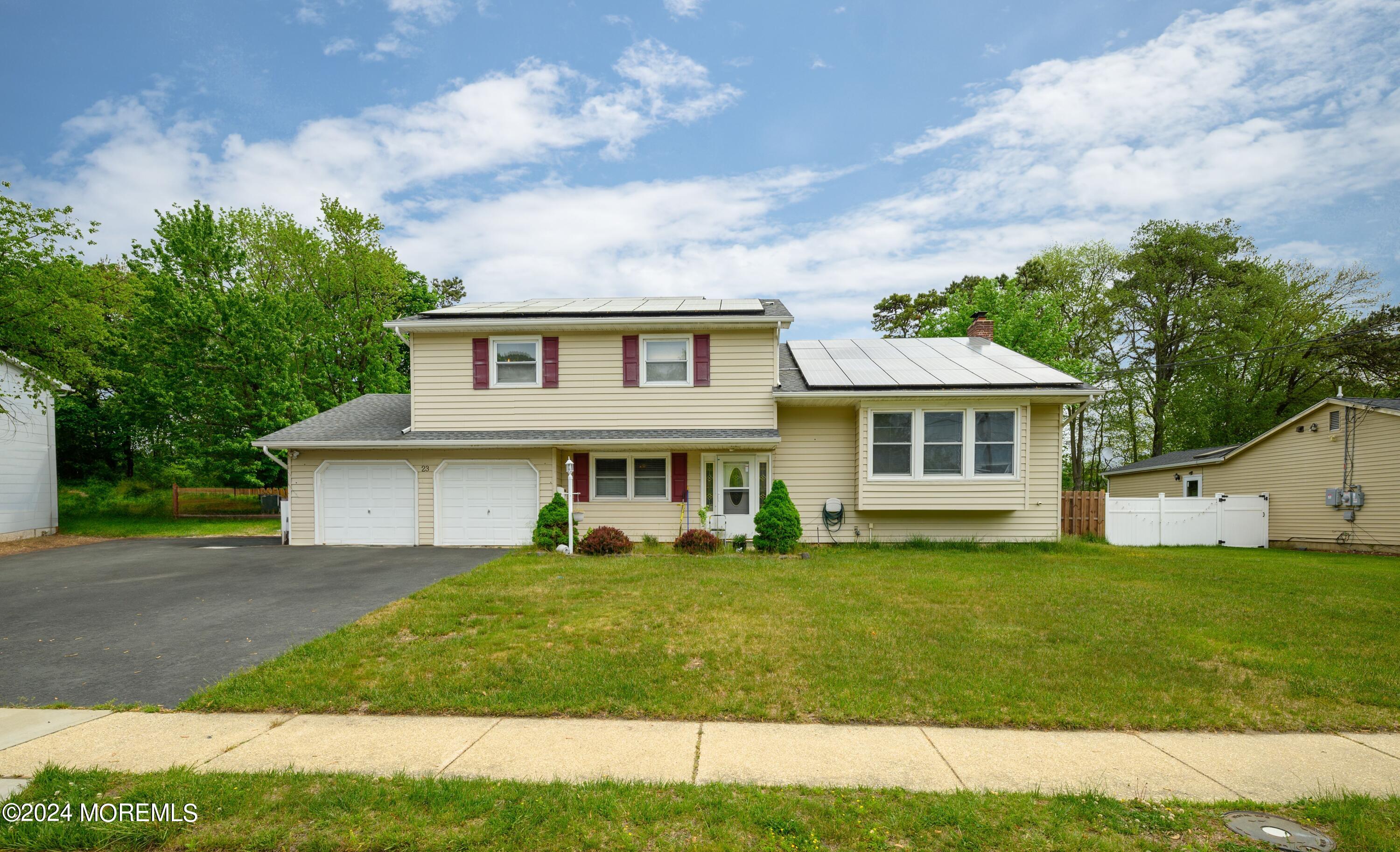 23 Pepperridge Road Howell, NJ 07731 - Photo 1 of 27 2EK0XAEw