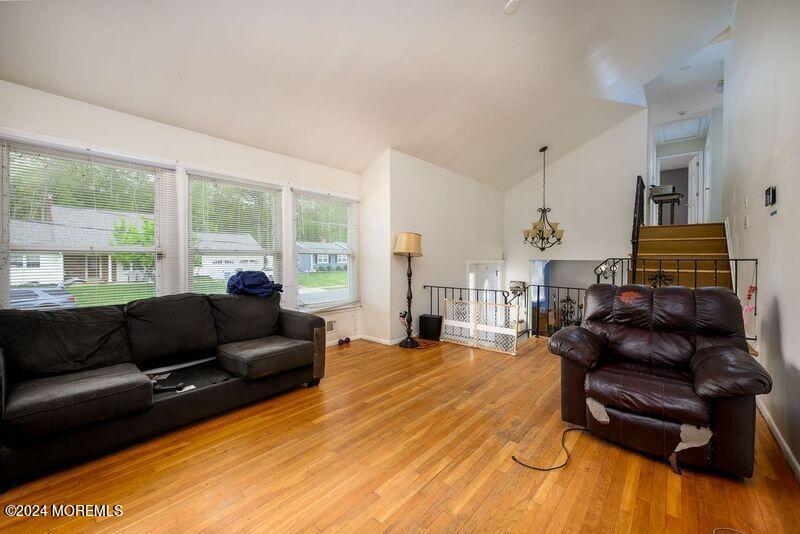 23 Pepperridge Road Howell, NJ 07731 - Photo 8 of 27 cTfssYwj