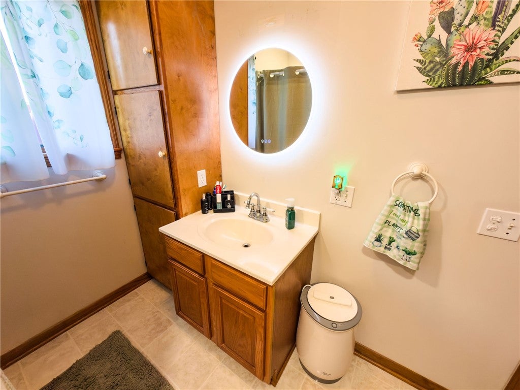 8299 Christy Road Sumner, IL 62466 - Photo 16 of 47 Gallery Image 16