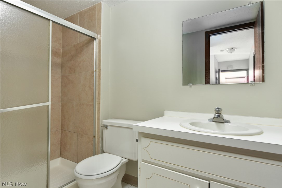 29315 Detroit Road, Unit 2 Westlake, OH 44145 - Photo 16 of 34