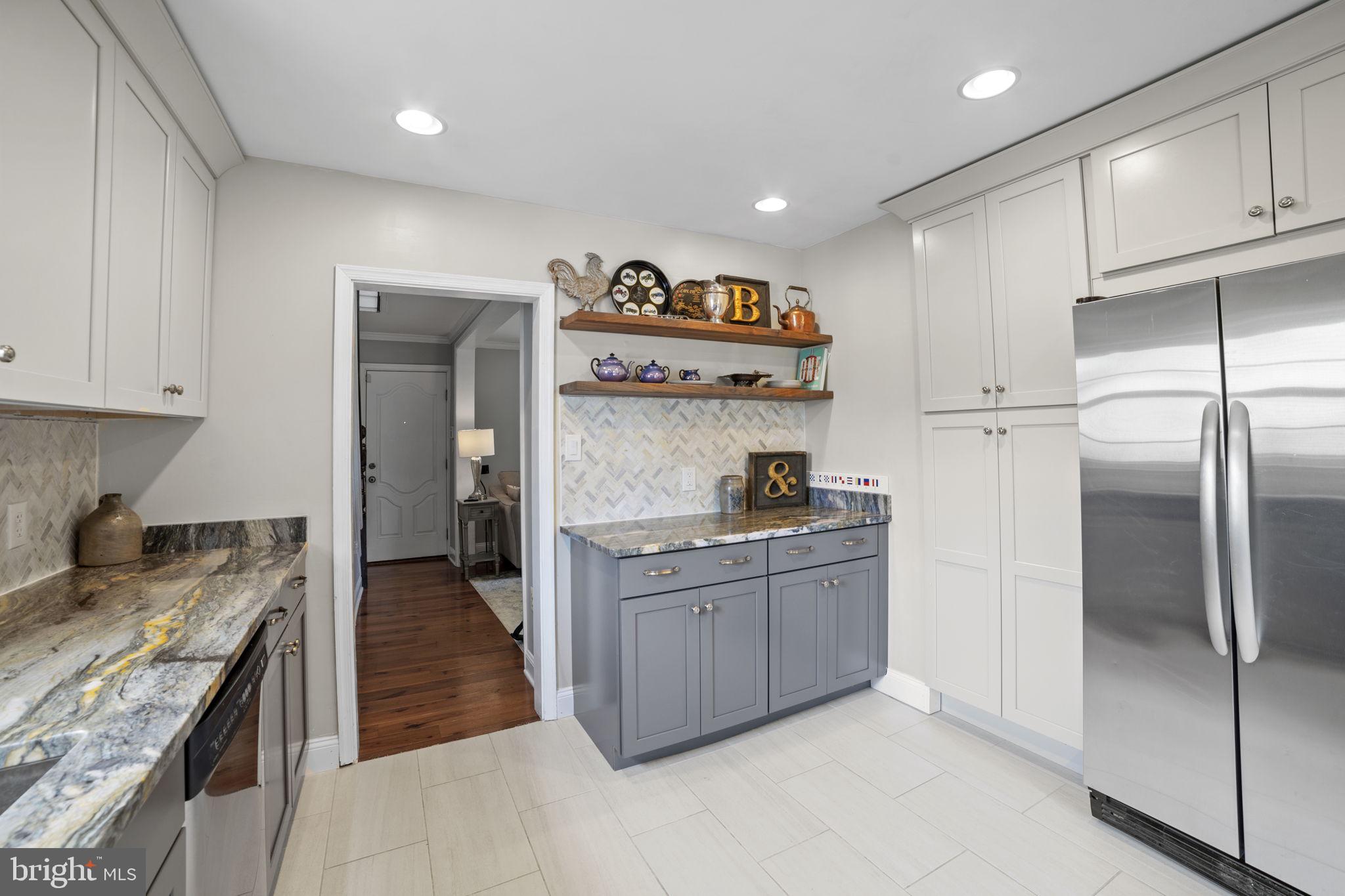 705 Dranesville Road Herndon, VA 20170 - Photo 10 of 22 Modern kitchen with stylish accents.