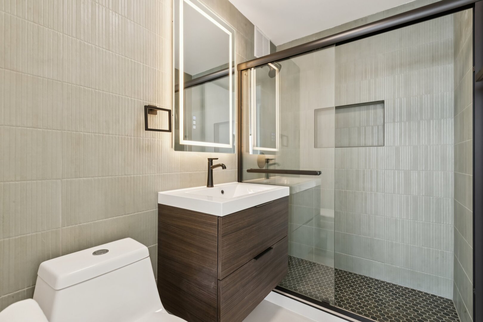 655 West Irving Park Road, Unit 4212 Chicago, IL 60613 - Photo 12 of 36