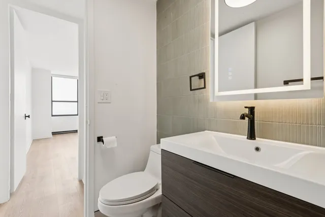 $299,000 | 655 West Irving Park Road, Unit 4212, Chicago, IL 60613