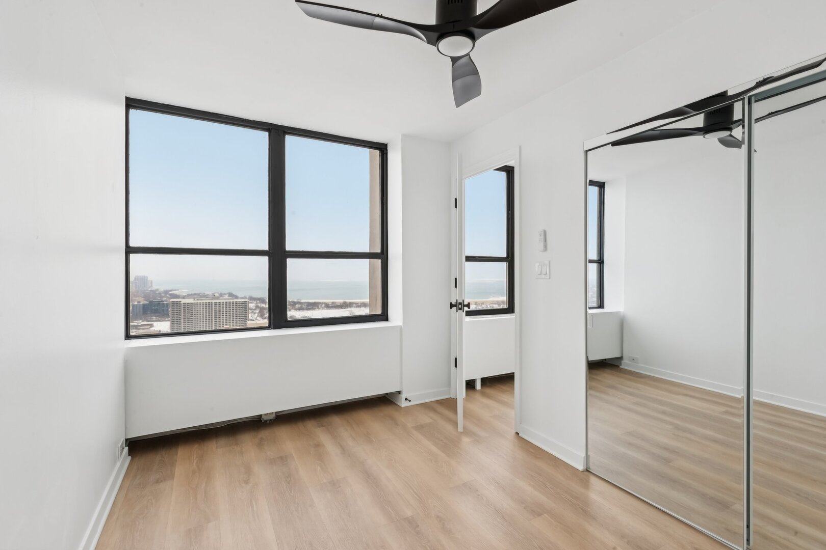 655 West Irving Park Road, Unit 4212 Chicago, IL 60613 - Photo 16 of 36