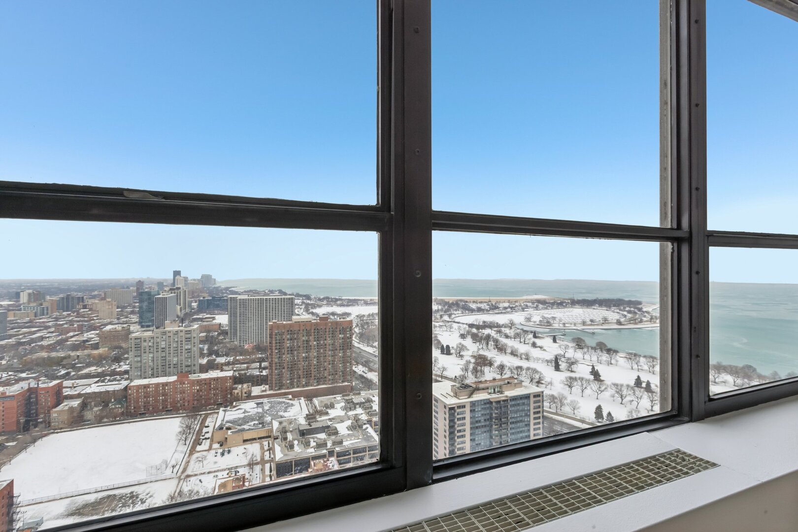 655 West Irving Park Road, Unit 4212 Chicago, IL 60613 - Photo 20 of 36