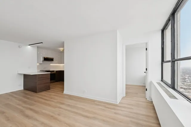 $299,000 | 655 West Irving Park Road, Unit 4212, Chicago, IL 60613