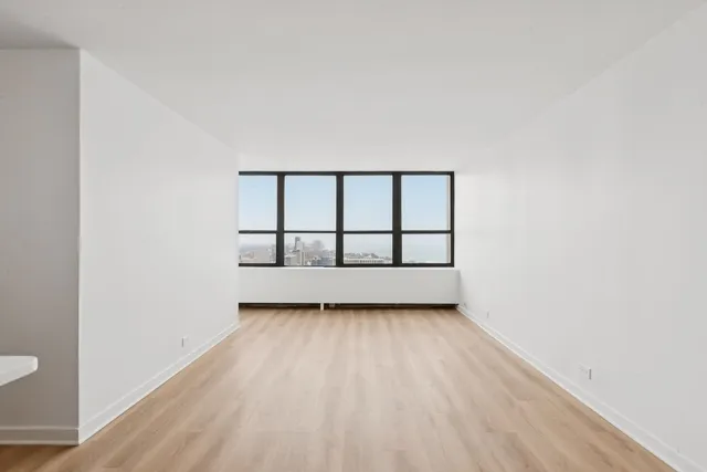 $299,000 | 655 West Irving Park Road, Unit 4212, Chicago, IL 60613