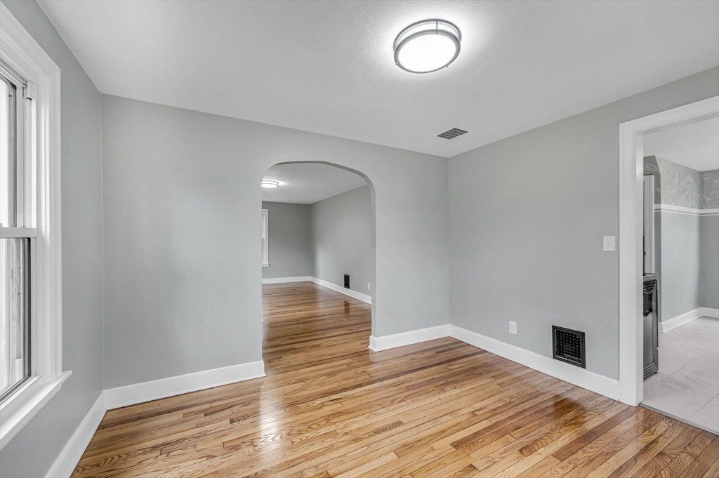 256 Morton Street West Springfield, MA 01089 - Photo 13 of 36