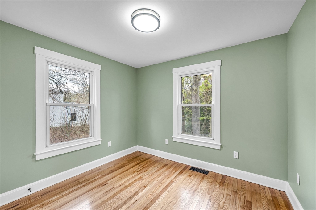 256 Morton Street West Springfield, MA 01089 - Photo 18 of 36