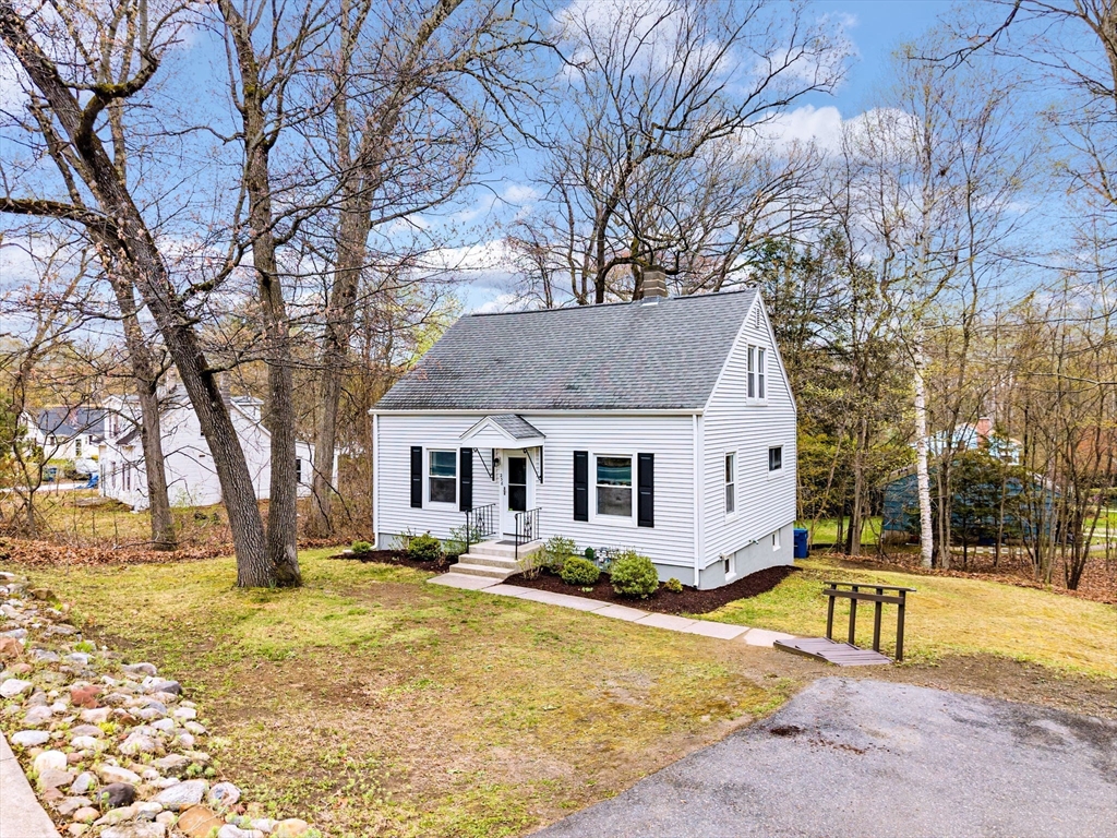 256 Morton Street West Springfield, MA 01089 - Photo 2 of 36