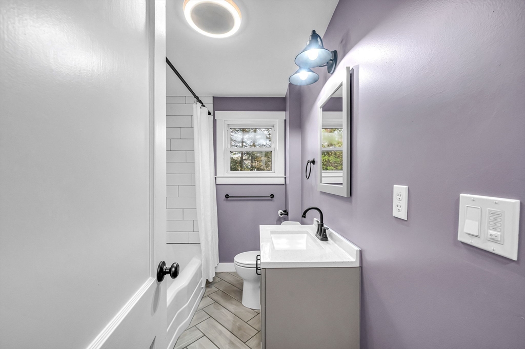 256 Morton Street West Springfield, MA 01089 - Photo 21 of 36