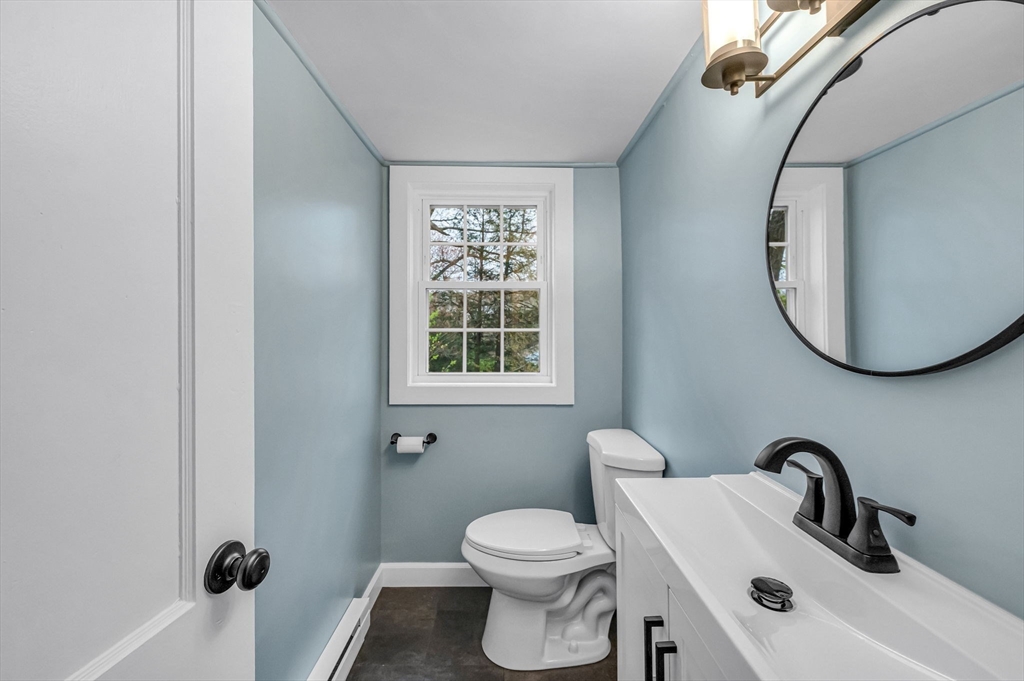 256 Morton Street West Springfield, MA 01089 - Photo 29 of 36