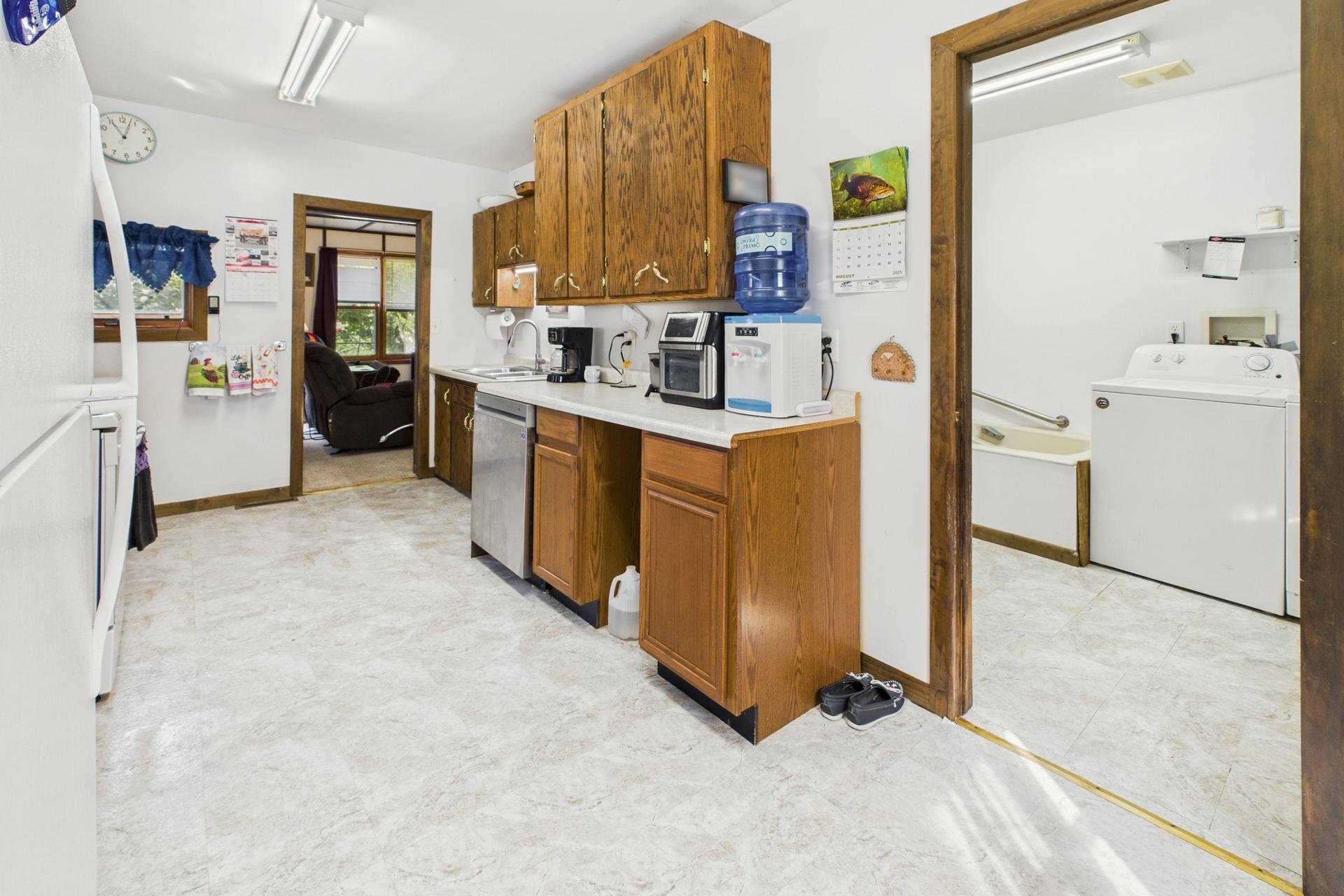 108 Central Avenue Bertha, MN 56437 - Photo 24 of 34