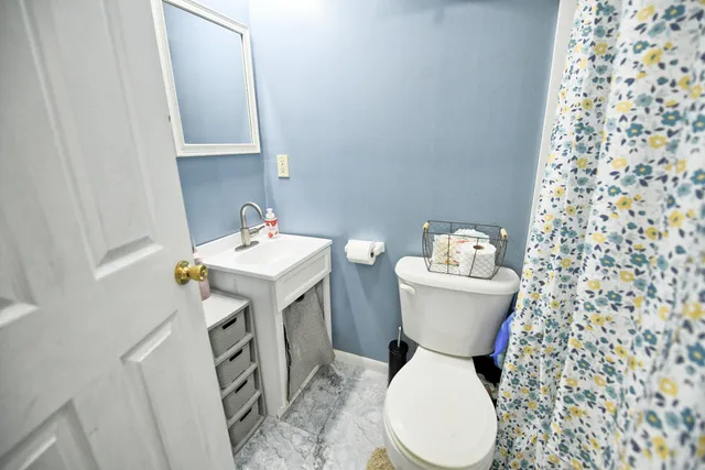 $259,900 | 605 Riverside Drive, Portland, MI 48875