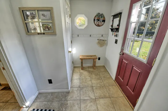 $259,900 | 605 Riverside Drive, Portland, MI 48875