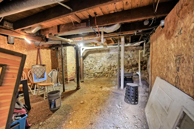 $259,900 | 605 Riverside Drive, Portland, MI 48875