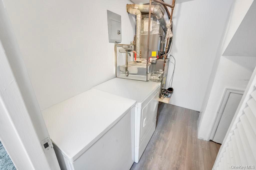 754 Blue Ridge Drive Medford, NY 11763 - Photo 16 of 47