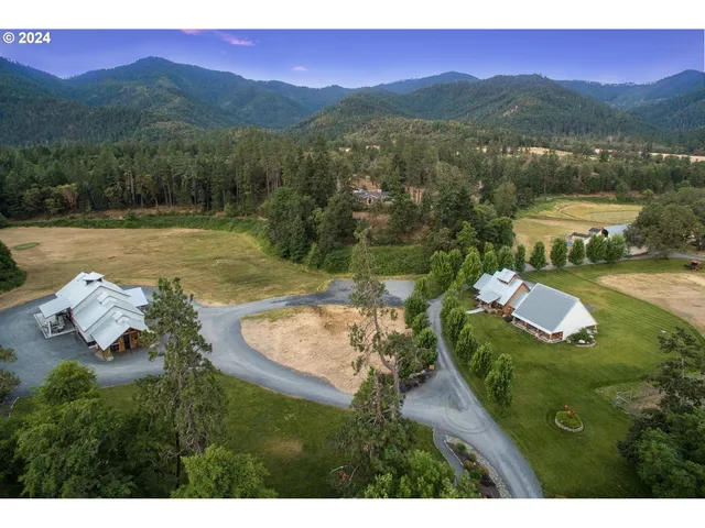 $8,500,000 | 11777 Highway 238, Jacksonville, OR 97530