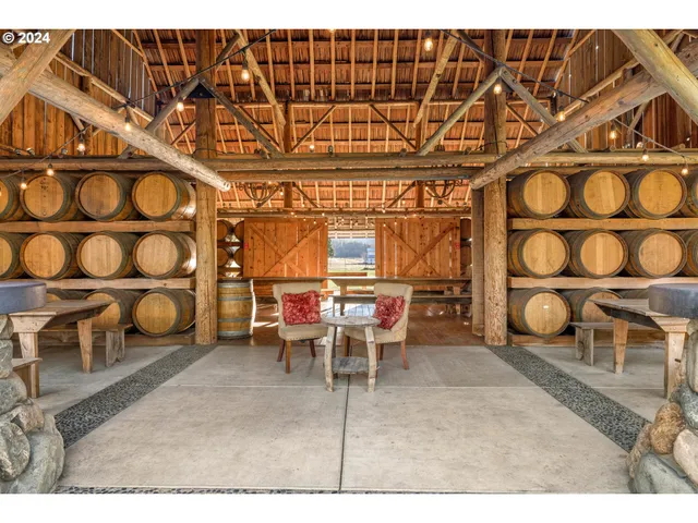 $8,500,000 | 11777 Highway 238, Jacksonville, OR 97530