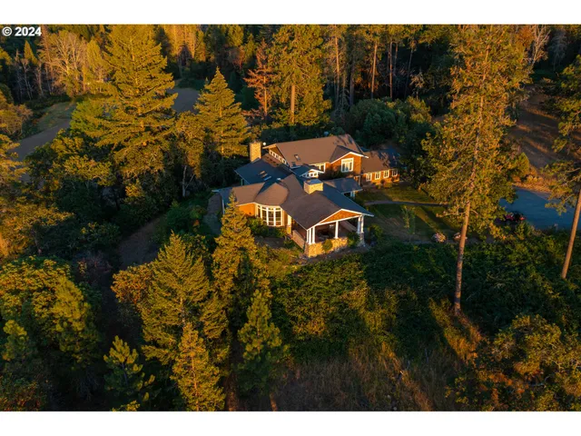$8,500,000 | 11777 Highway 238, Jacksonville, OR 97530