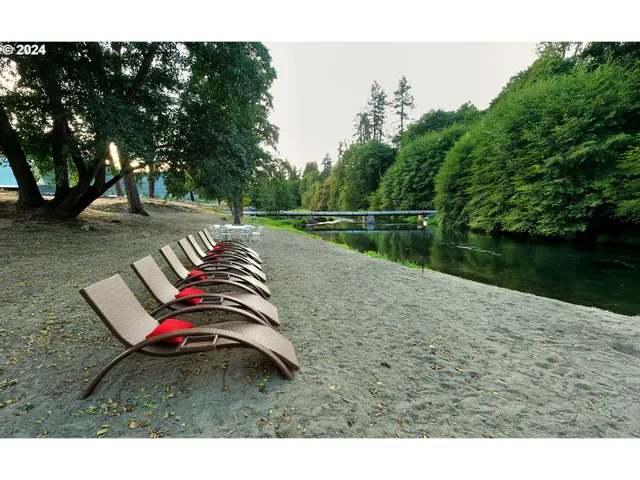 $8,500,000 | 11777 Highway 238, Jacksonville, OR 97530