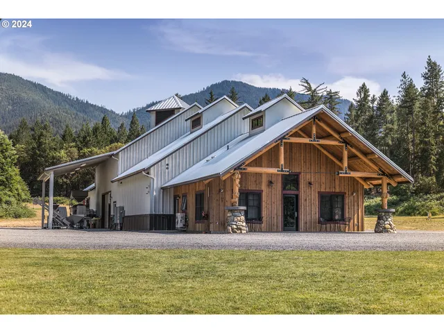 $8,500,000 | 11777 Highway 238, Jacksonville, OR 97530
