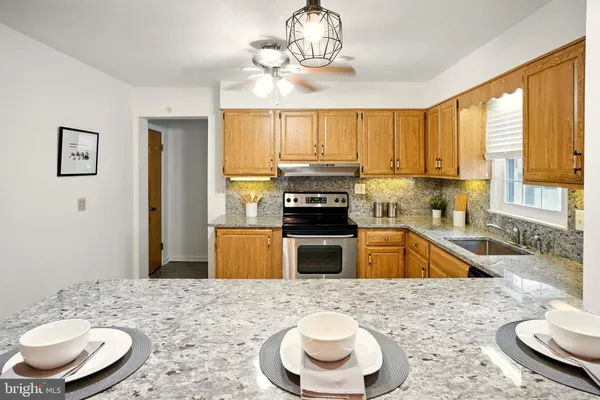 $594,900 | 364 South Rolling Road, Springfield, PA 19064