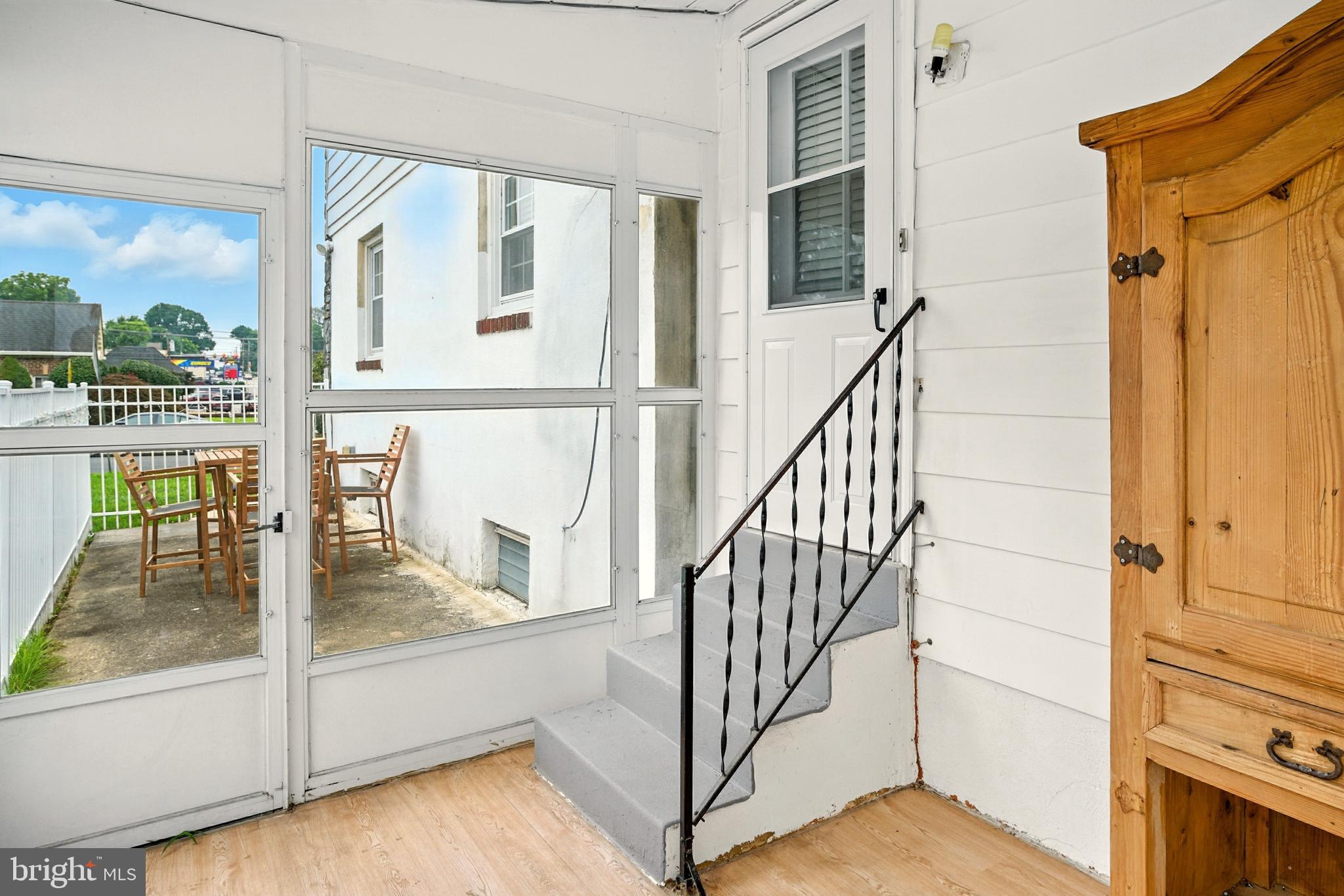 364 South Rolling Road Springfield, PA 19064 - Photo 15 of 37 a view of a balcony with staircase