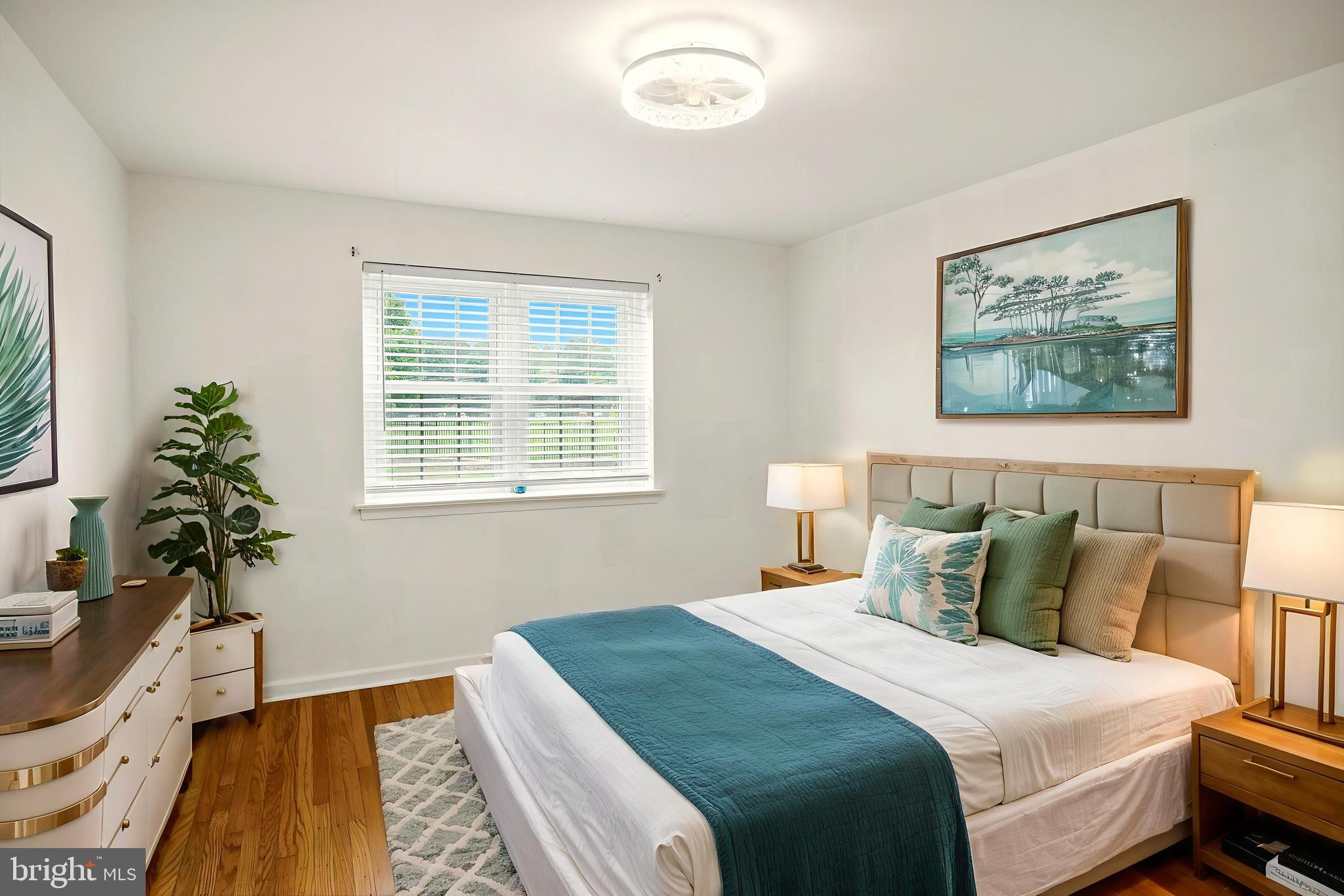 364 South Rolling Road Springfield, PA 19064 - Photo 28 of 37 a bedroom with bed and a window