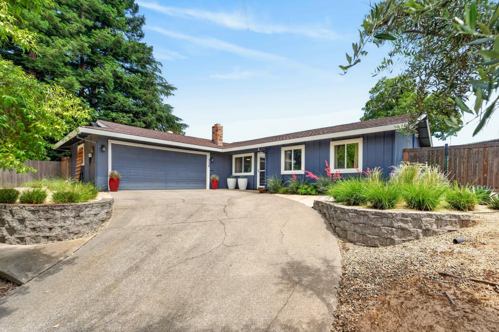 4536 Stonewall Drive Fair Oaks, CA 95628 - Photo 1 of 67