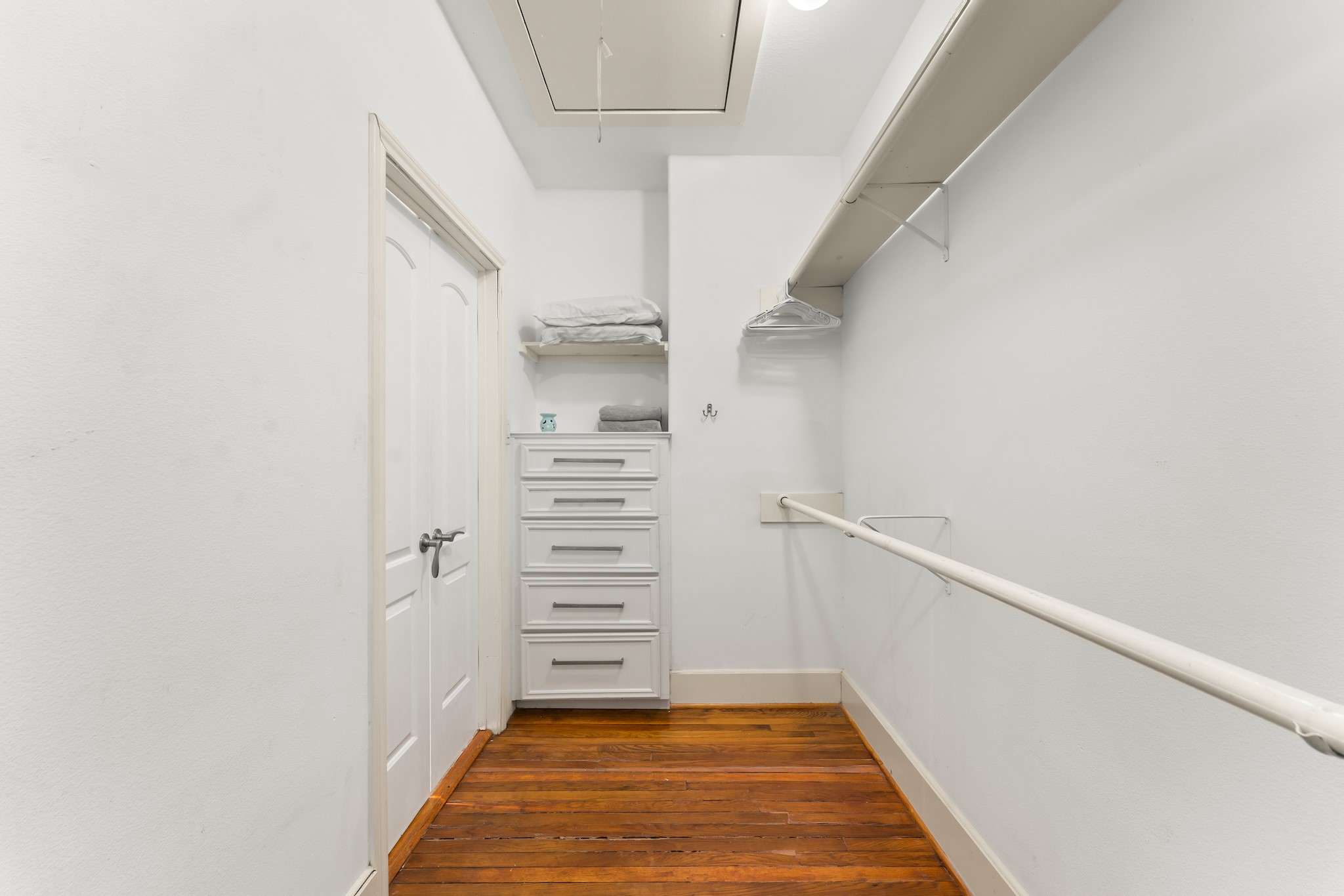 315 Fairview Street, Unit A Houston, TX 77006 - Photo 21 of 35 a view of entryway with stairs and wooden floor