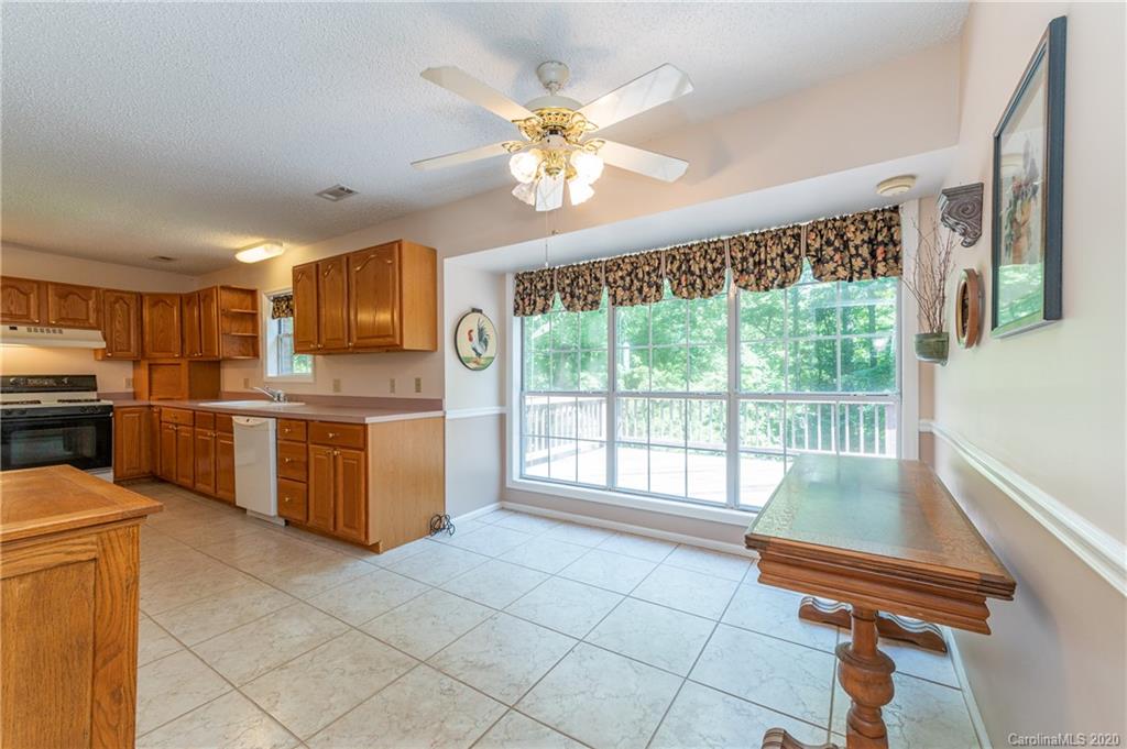 129 Thousand Oaks Road Indian Land, SC 29707 - Photo 11 of 37 Gallery Image 11