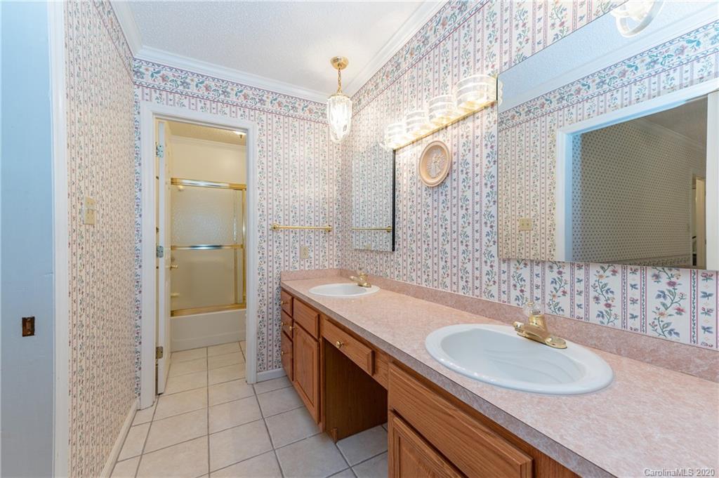 129 Thousand Oaks Road Indian Land, SC 29707 - Photo 23 of 37 Gallery Image 23