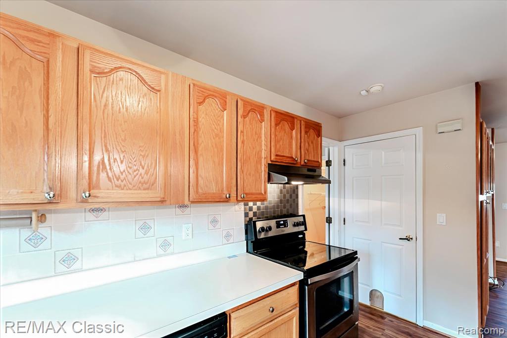 9039 Lake E Road, Unit 45 Clarkston, MI 48348 - Photo 17 of 53