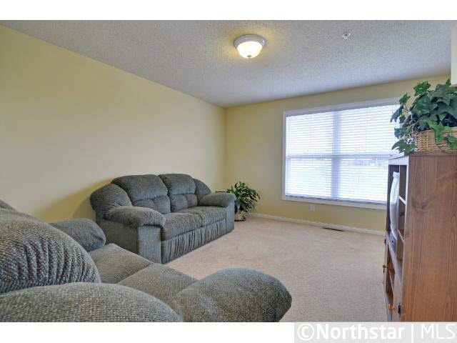 3142 Thoreau Road Chaska, MN 55318 - Photo 6 of 18 Gallery Image 6