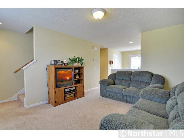 3142 Thoreau Road Chaska, MN 55318 - Photo 7 of 18 Gallery Image 7