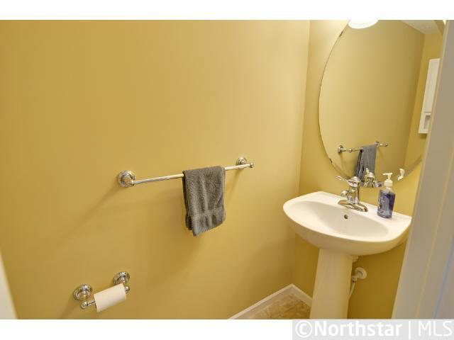 3142 Thoreau Road Chaska, MN 55318 - Photo 9 of 18 Gallery Image 9