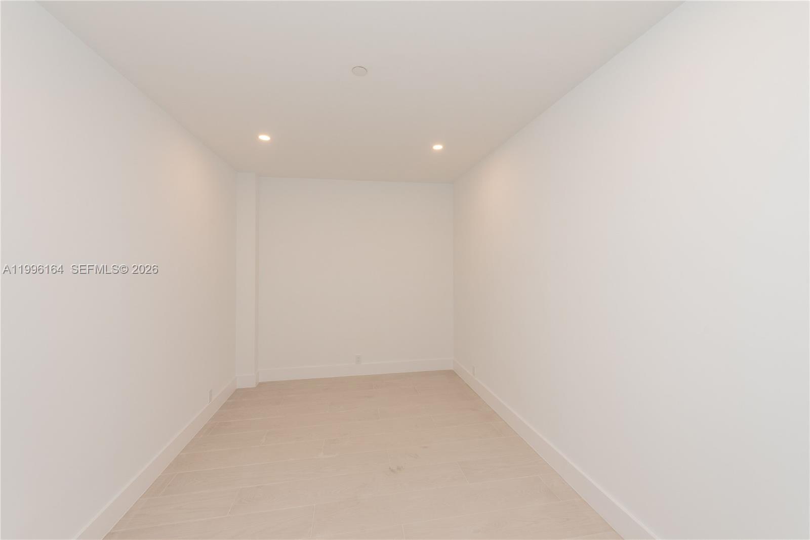 151 Crandon Boulevard, Unit 241 Key Biscayne, FL 33149 - Photo 24 of 28 a view of room