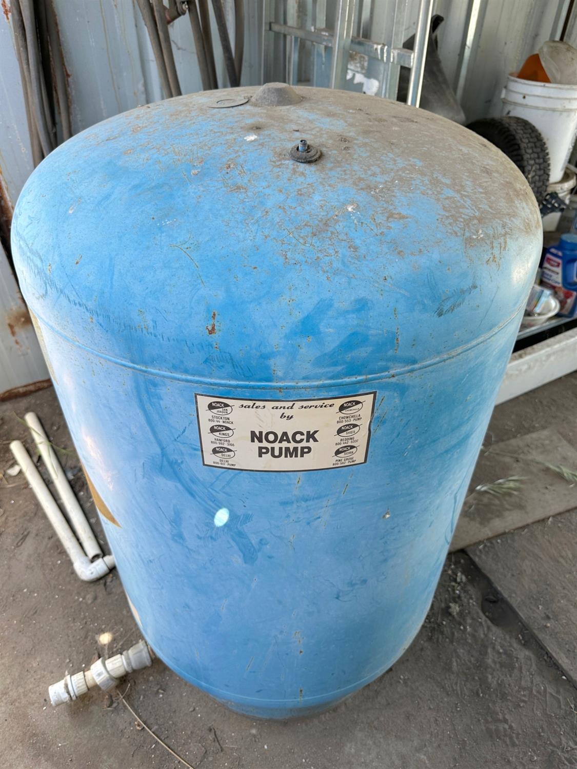 1390 Williamson Road Manteca, CA 95337 - Photo 25 of 27 a view of washer and dryer
