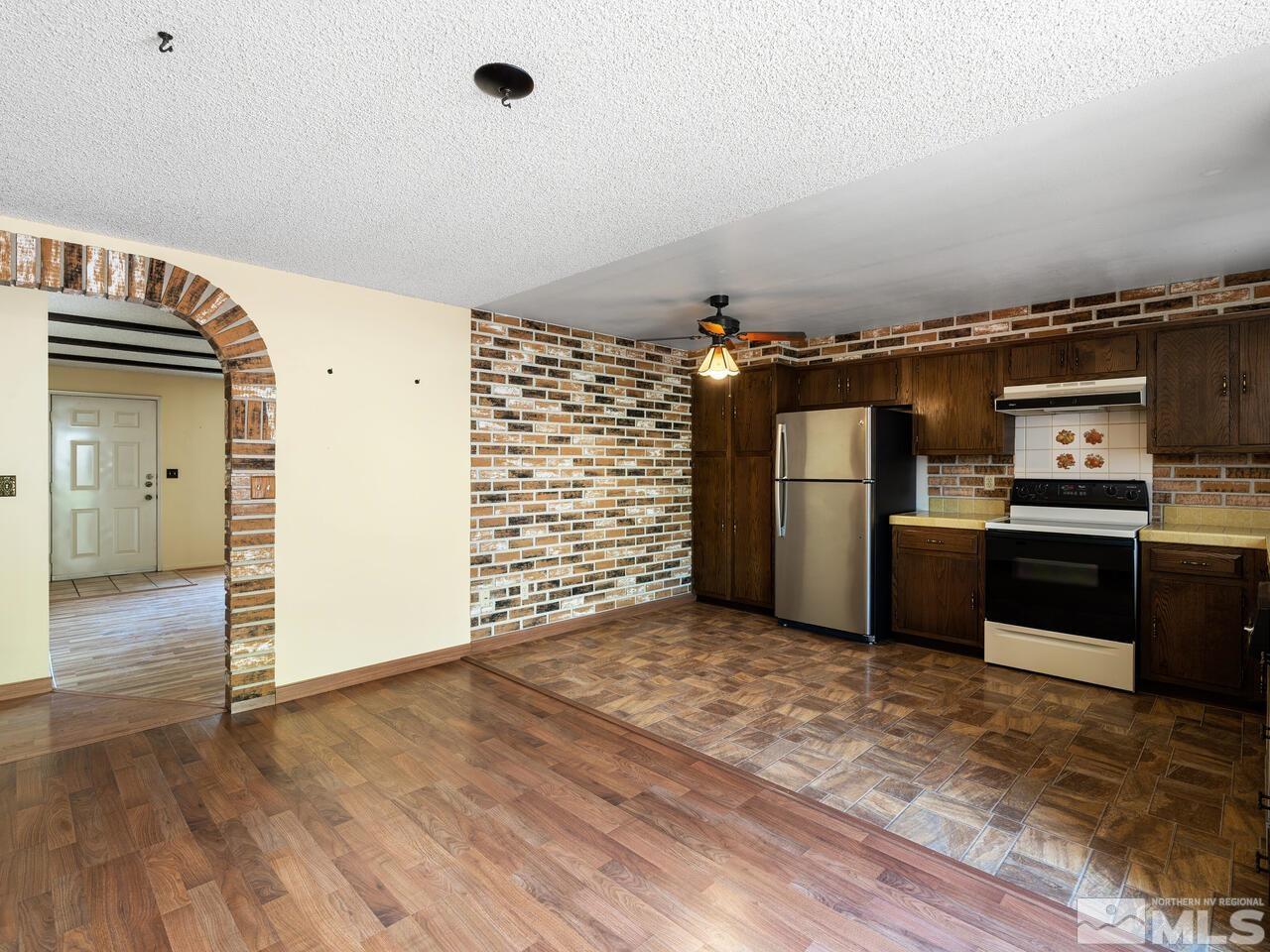 4275 Primavera Avenue Reno, NV 89502 - Photo 9 of 22 Photo 9