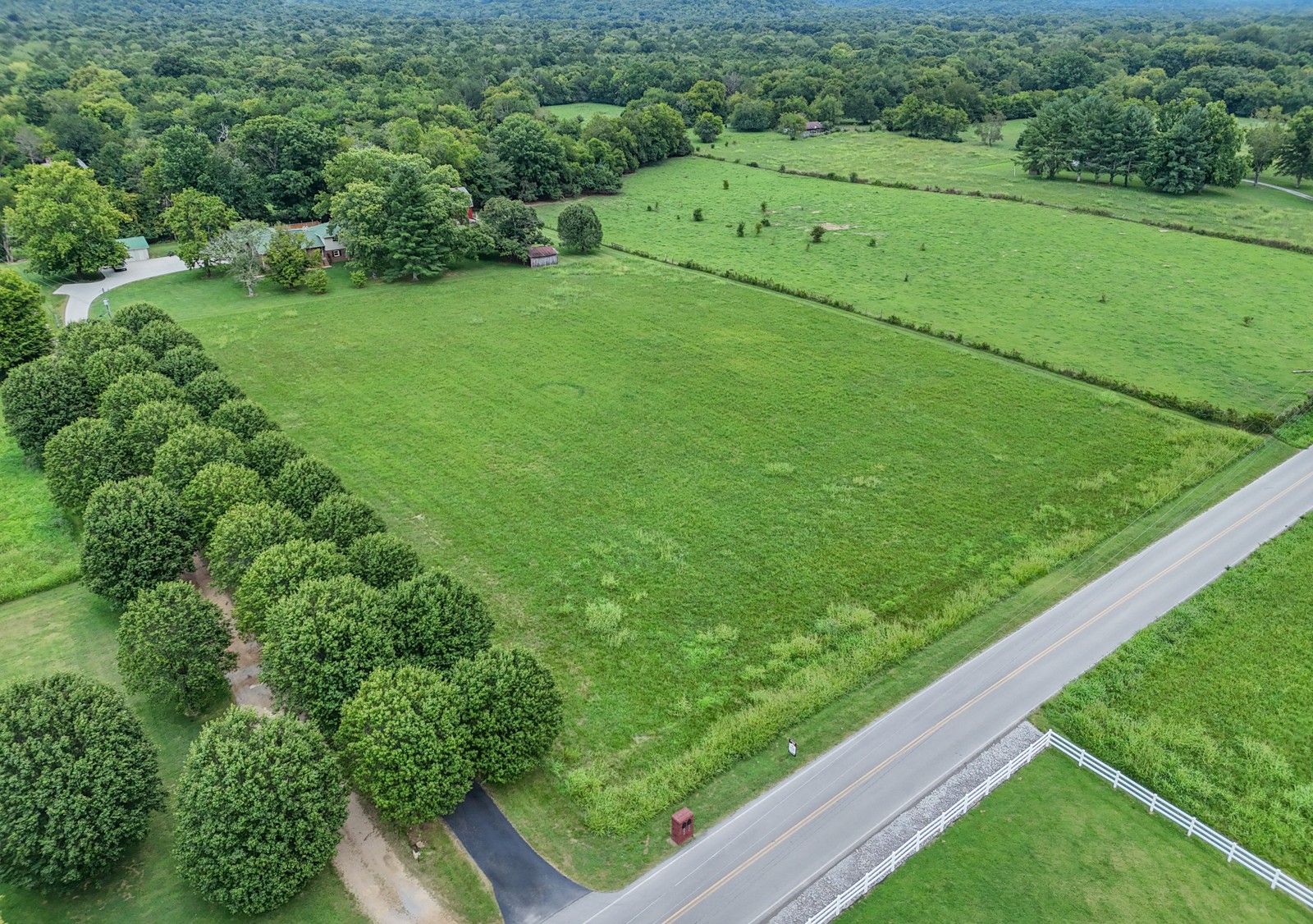 1404 Ringwald Road Murfreesboro, TN 37130 - Photo 3 of 47